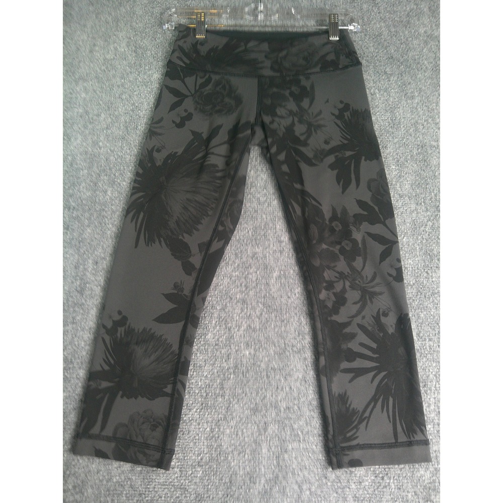 Lululemon Wunder Under Crop Leggings Gray Black Floral Size 4 Yoga Performance